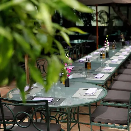 La Perouse Baie Des Anges Hotel 4*
